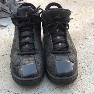 5.5Y Black/Gold Jordan Dub Zeros